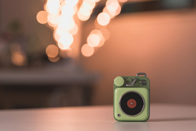 猫王老款收音机,猫王收音机创始人视频