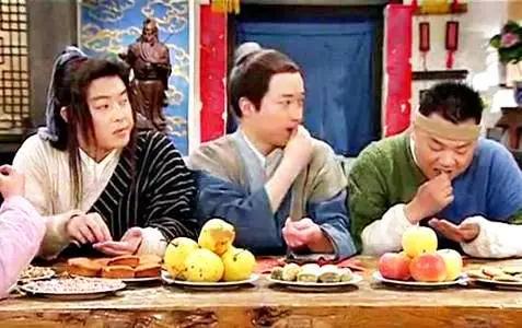 只因一次手贱，我被杨千嬅追着处处吻