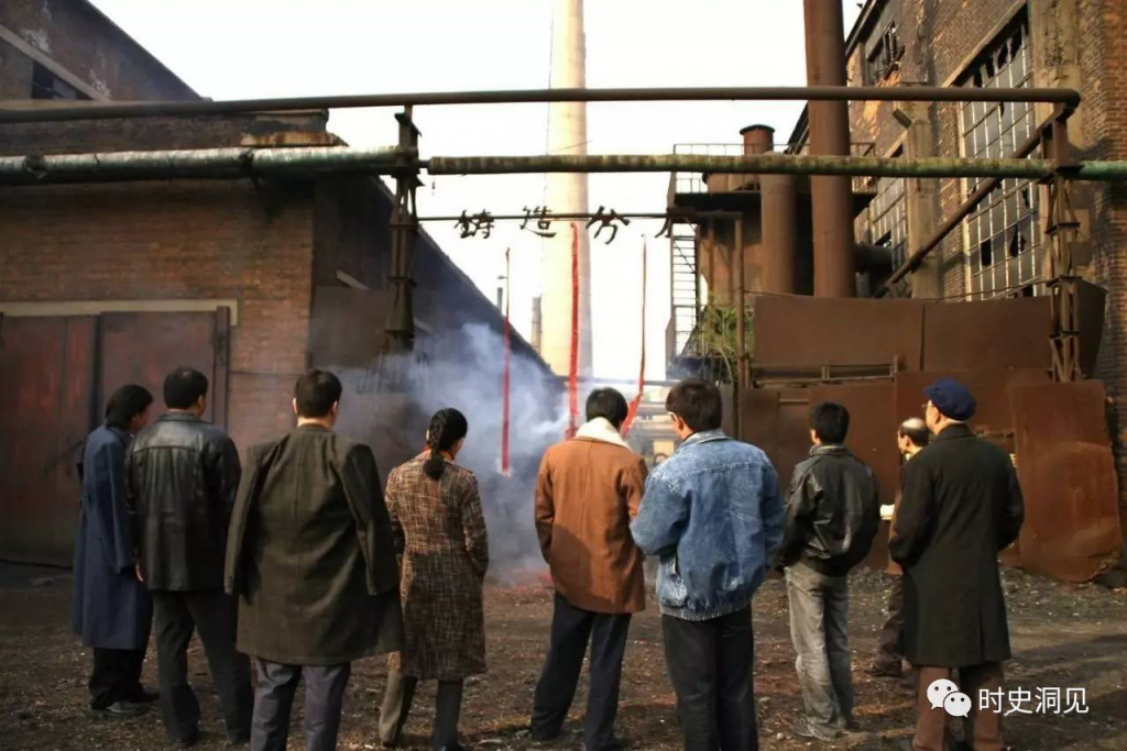 从打工妹到亿万身家完整版,从被人看不起的打工妹到月薪过万