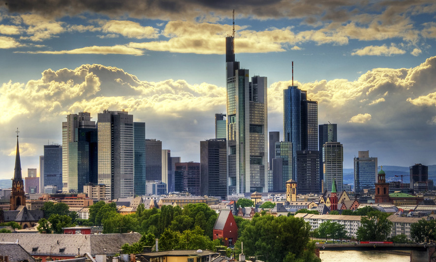 以银行总部看全球GDP前十强——中美摩天楼引领，德意高度均超200