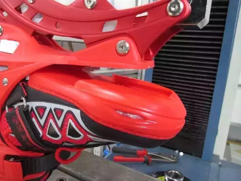 六一快到了给宝贝的衣服准备好了,儿童玩的什么轮滑鞋比较好