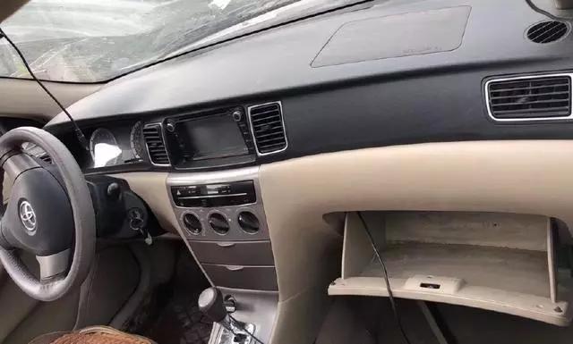 二舅当场揭露二手车商的套路，买二手花冠仅用了5000元