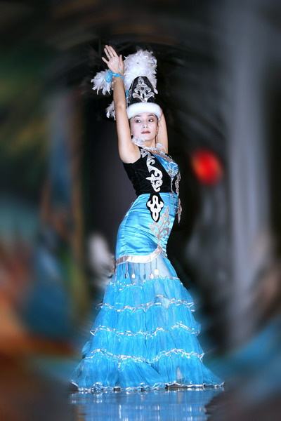 少数民族的首饰为什么多,各个民族的首饰和特点是什么