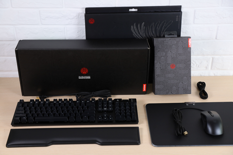 啥是佩琦？这就是配齐！联想玛雅之光外设套装评测