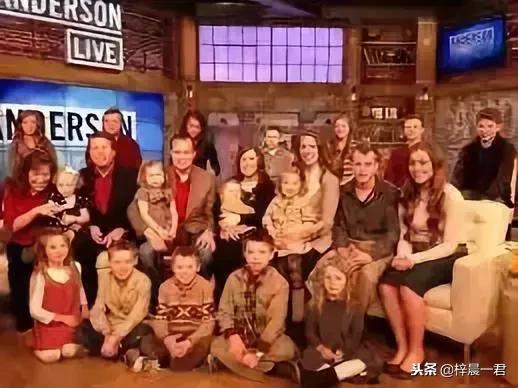 美国夫妇一胎生20个,美国一对夫妻生19个孩子