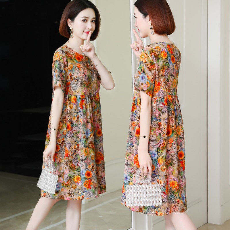 中年女人大摆网纱裙,老年女人穿的雪纺裤子