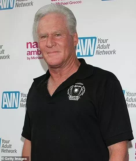 艾米亚当斯变脸,艾米亚当斯年轻