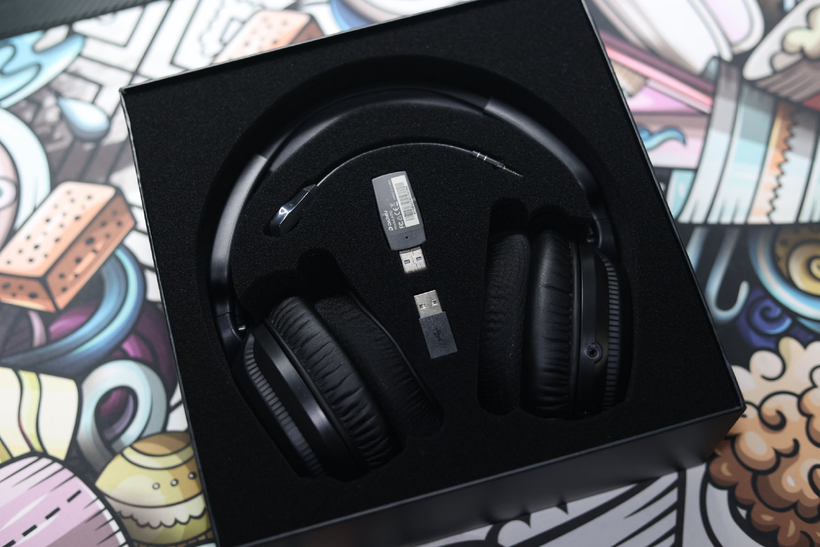 达尔优a710耳机需要驱动吗,达尔优a710耳机红色灯