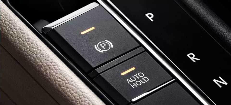 轩逸14代全新朗逸卡罗拉对比,朗逸轩逸卡罗拉对比分析