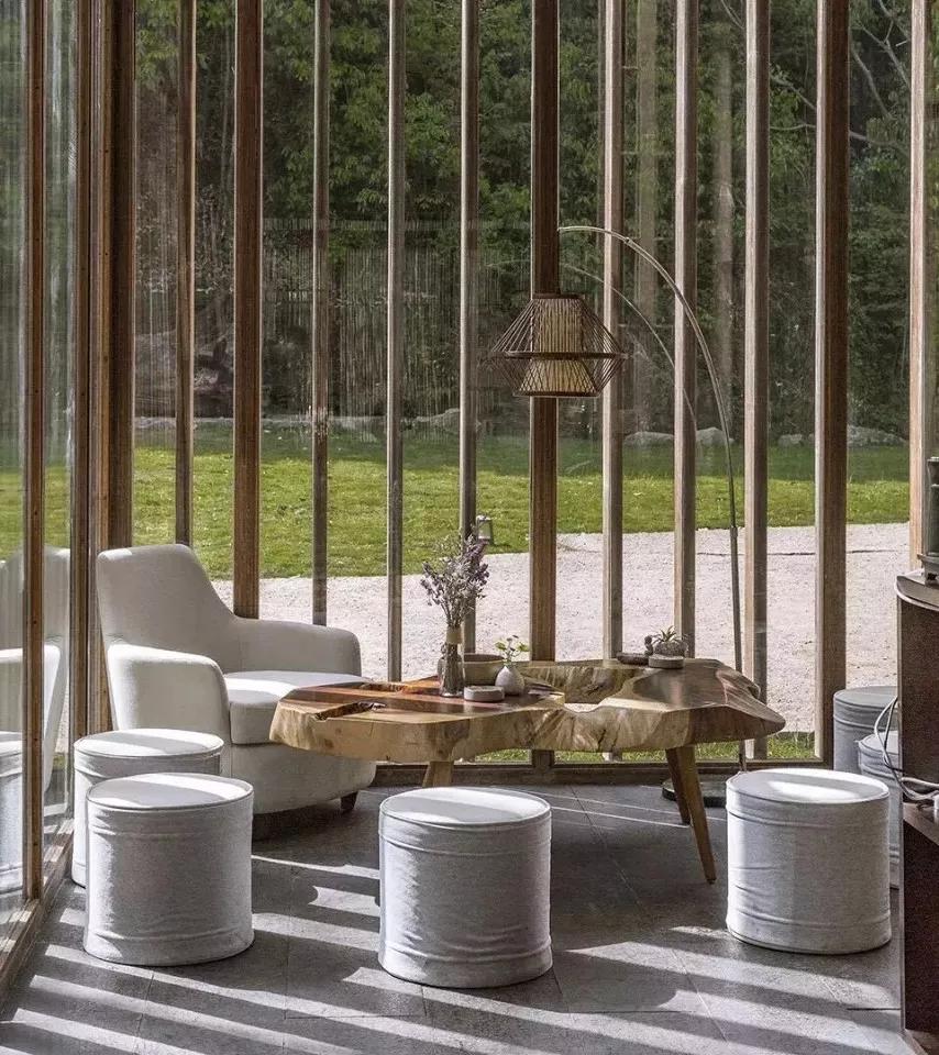 慢综艺之光拒绝剧本测评数十家“顶级”民宿，第一期就是浮云牧场