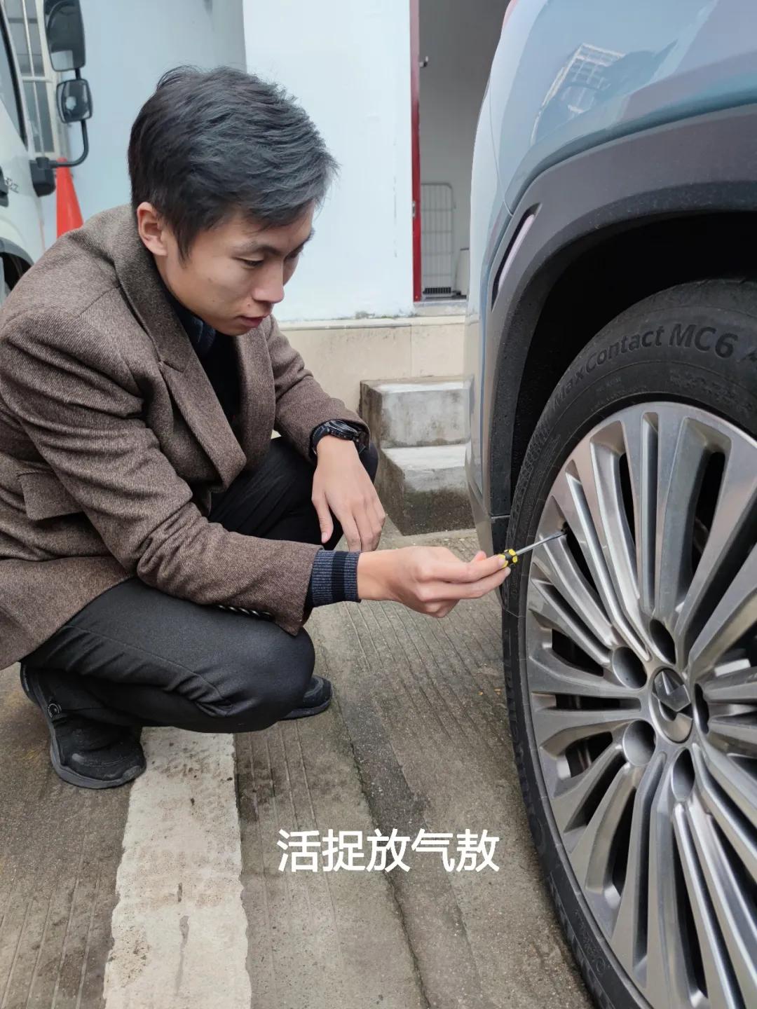 小米车载充气泵,小米充气泵pk米其林充气泵