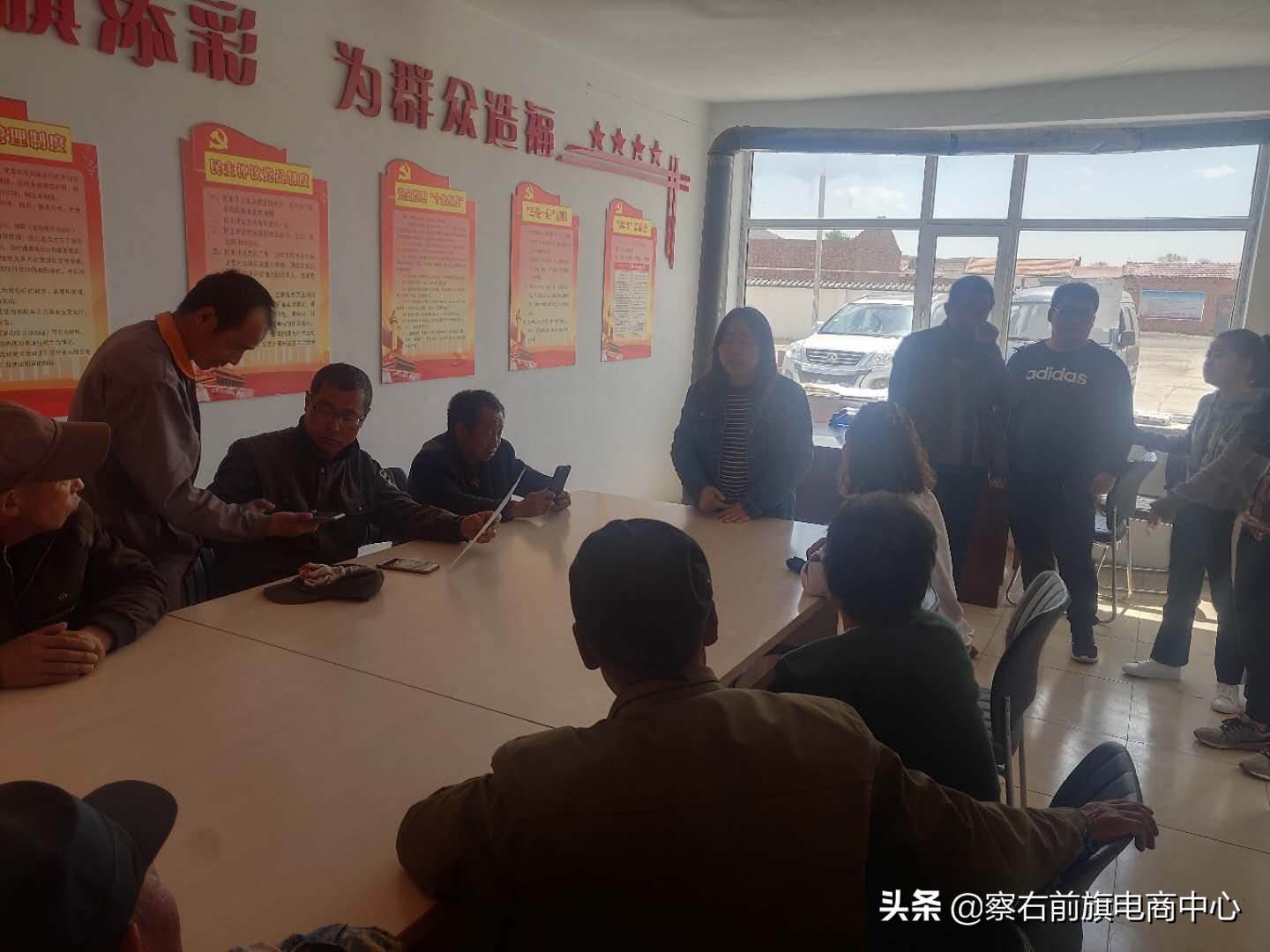 电商扶贫开辟“贫困户代销分红”新模式