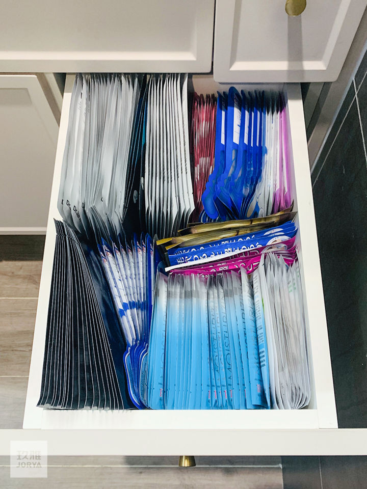 业主把家里收拾的井井有条,美女收拾家干净卫生