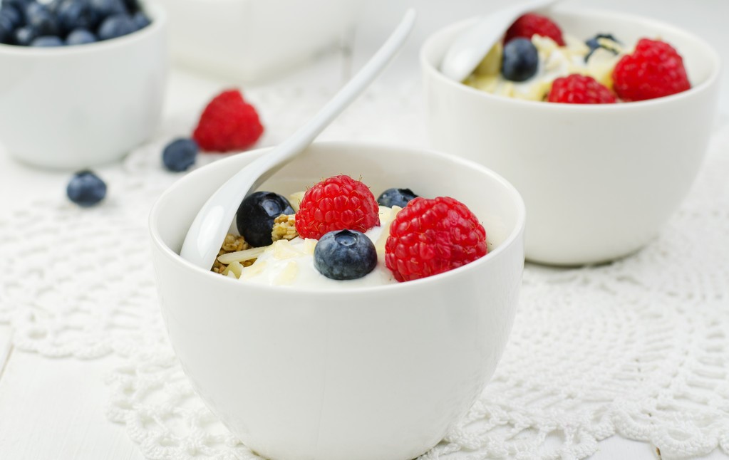 豆浆牛奶酸奶哪个适合早上喝,牛奶酸奶豆浆可以同时饮用吗