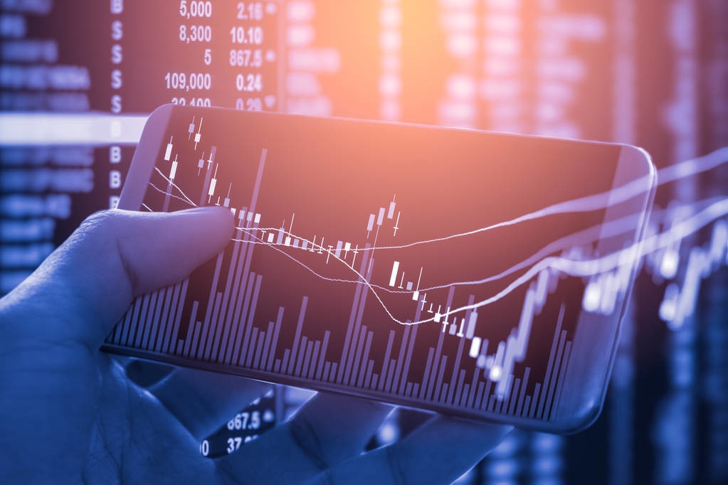 早晨之星的k线组合形态,股市k线出现十字星看涨还是看跌