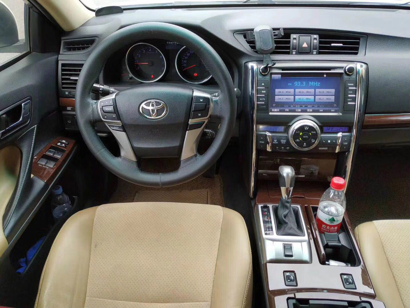 2.5v6锐志10年,15年丰田锐志是前驱还是后驱