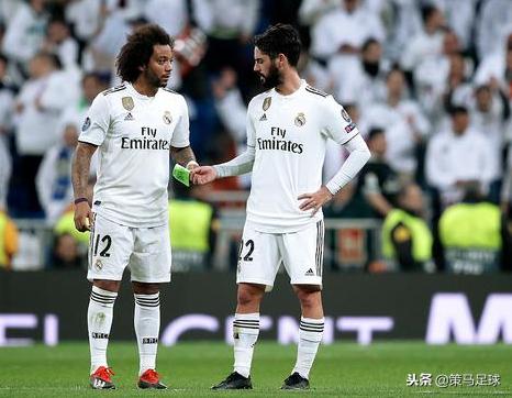 破案了！皇马大将亲自澄清“队长袖标事件”：那是我们的约定！