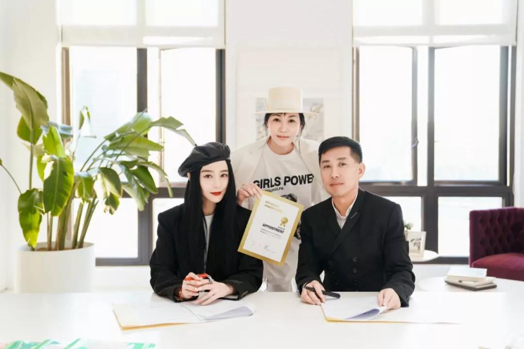 雪歌女装老板,温州雪歌服饰老板娘