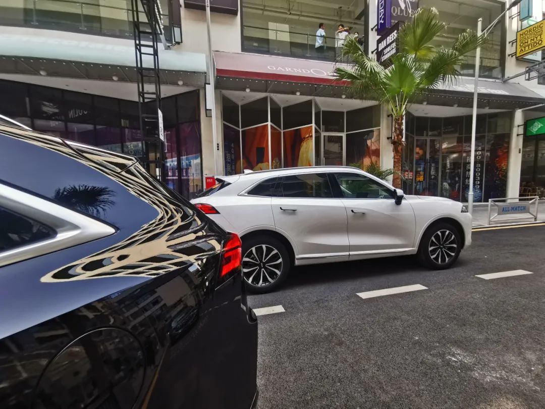 喝摩卡好还是开摩卡好,喝摩卡奶油咖啡