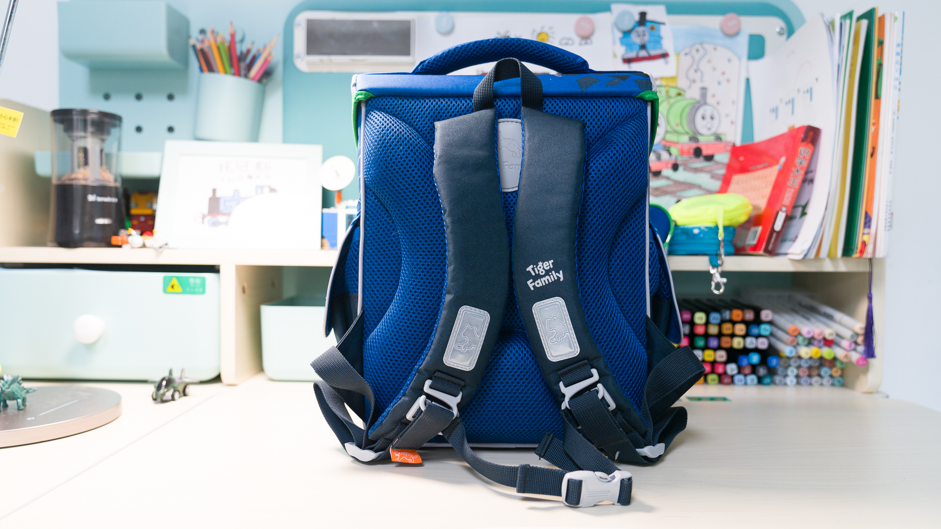 减负护脊书包怎么选,如何给孩子选一款好的护脊书包