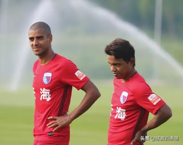 雷纳尔迪尼奥什么时候归化,国足归化雷纳尔迪尼奥吗