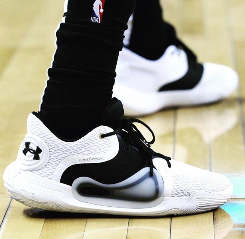 nba球员的篮球鞋推荐,最受nba球员所欢迎的球鞋系列