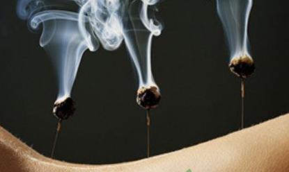 艾灸烤灯仪器对腰间盘突出有用吗,腰间盘突出艾灸哪里每次灸几分钟