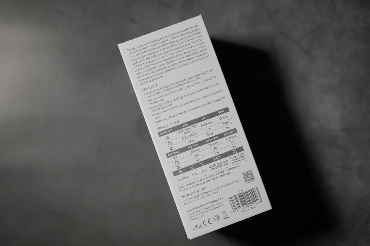 战术强光手电光源,战术型强光手电亮一下就不亮了