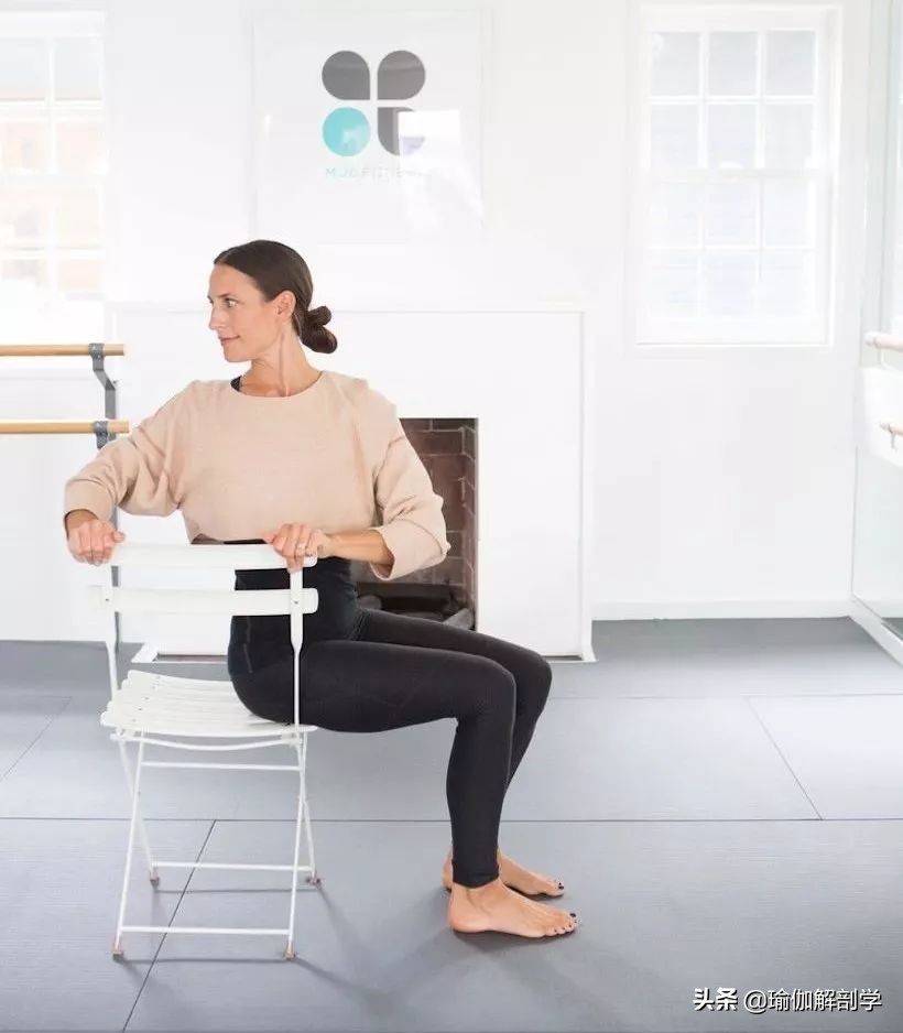 8个动作提升你的灵活度,三个动作胸椎灵活性训练