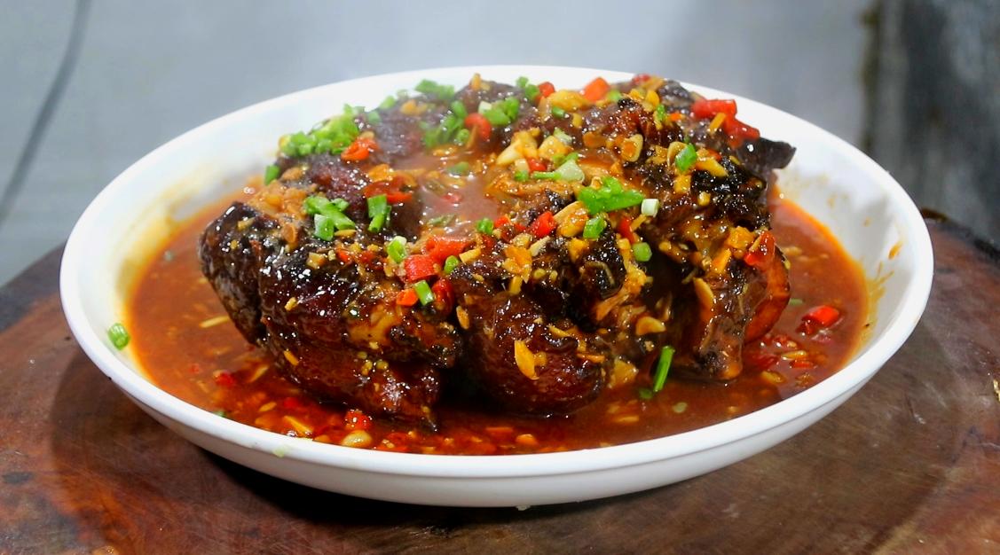 红烧猪脚的家常做法软烂脱骨川味,高压锅炖一整只猪脚要多久才脱骨