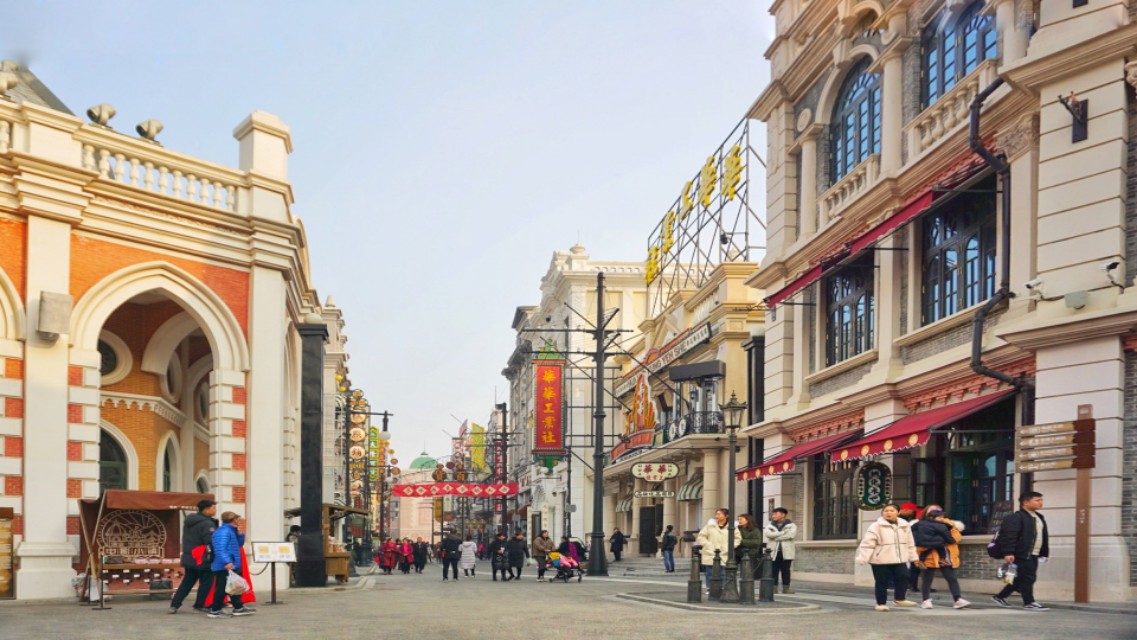 中原穿越时空夜游建业电影小镇,郑州建业电影小镇下午去游玩