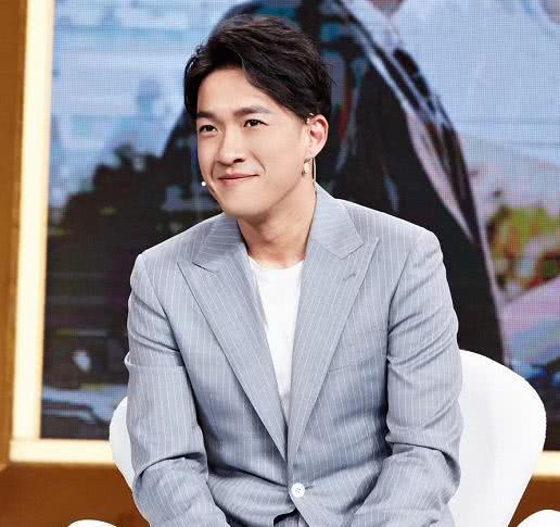 张丰毅与儿子张博宇同台,张丰毅和张博宇是亲生的吗