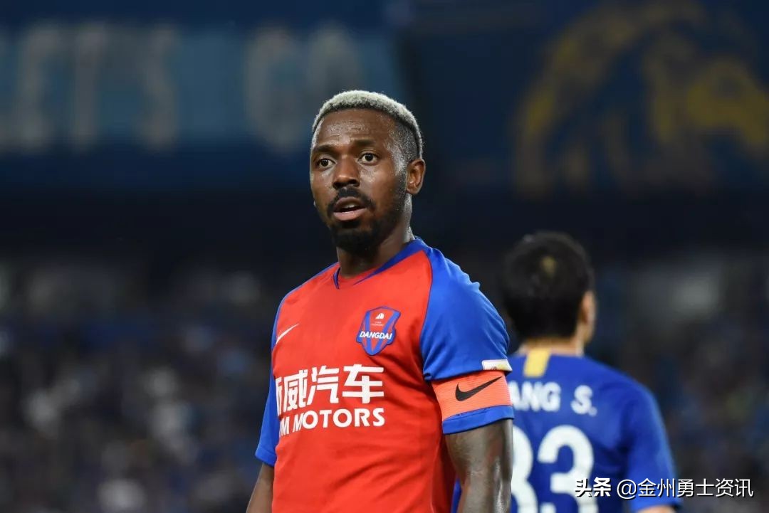 双刃剑！恒大甘当归化急先锋，外援扎堆，寻求出租却难上加难