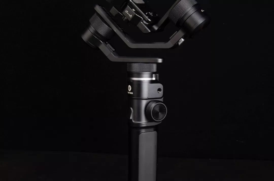 可以一搭四的稳定器就是它