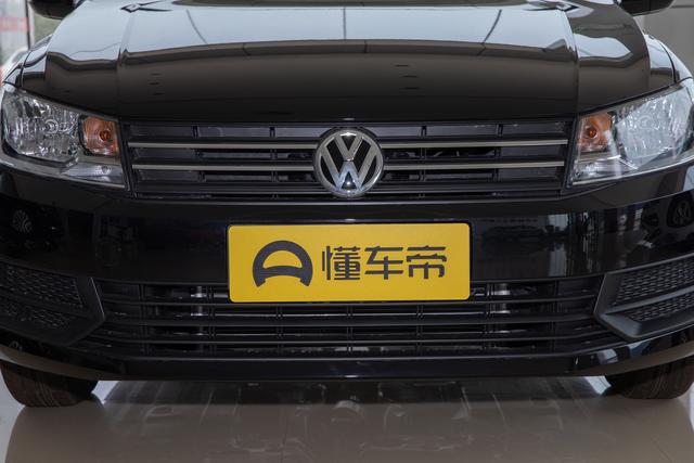 家用代步买桑塔纳还是帕萨特,家用桑塔纳怎么选配置