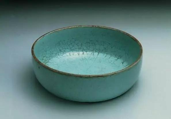 男子花5元买的瓷器来鉴宝,男子拿瓷器鉴宝完整版