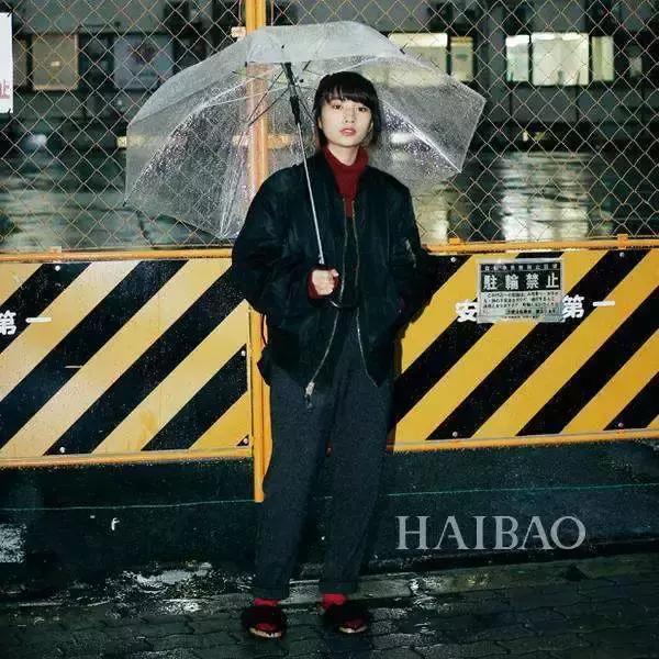 皮衣怎样穿才时髦呢,秋冬皮衣时髦穿搭