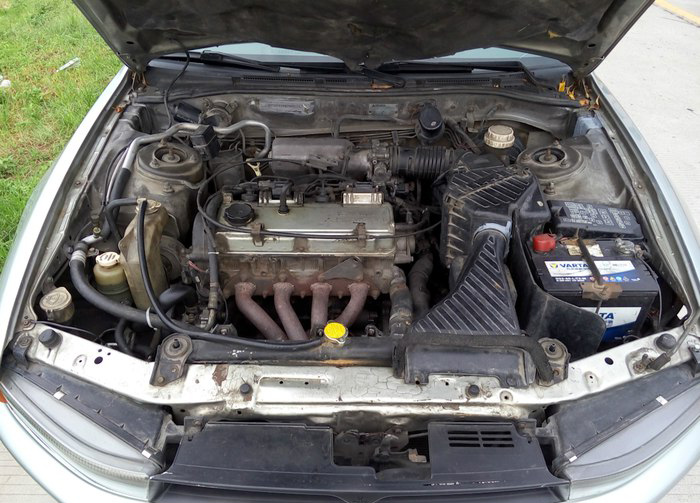 三菱戈蓝老款图片,三菱戈蓝八代鲨鱼头内饰