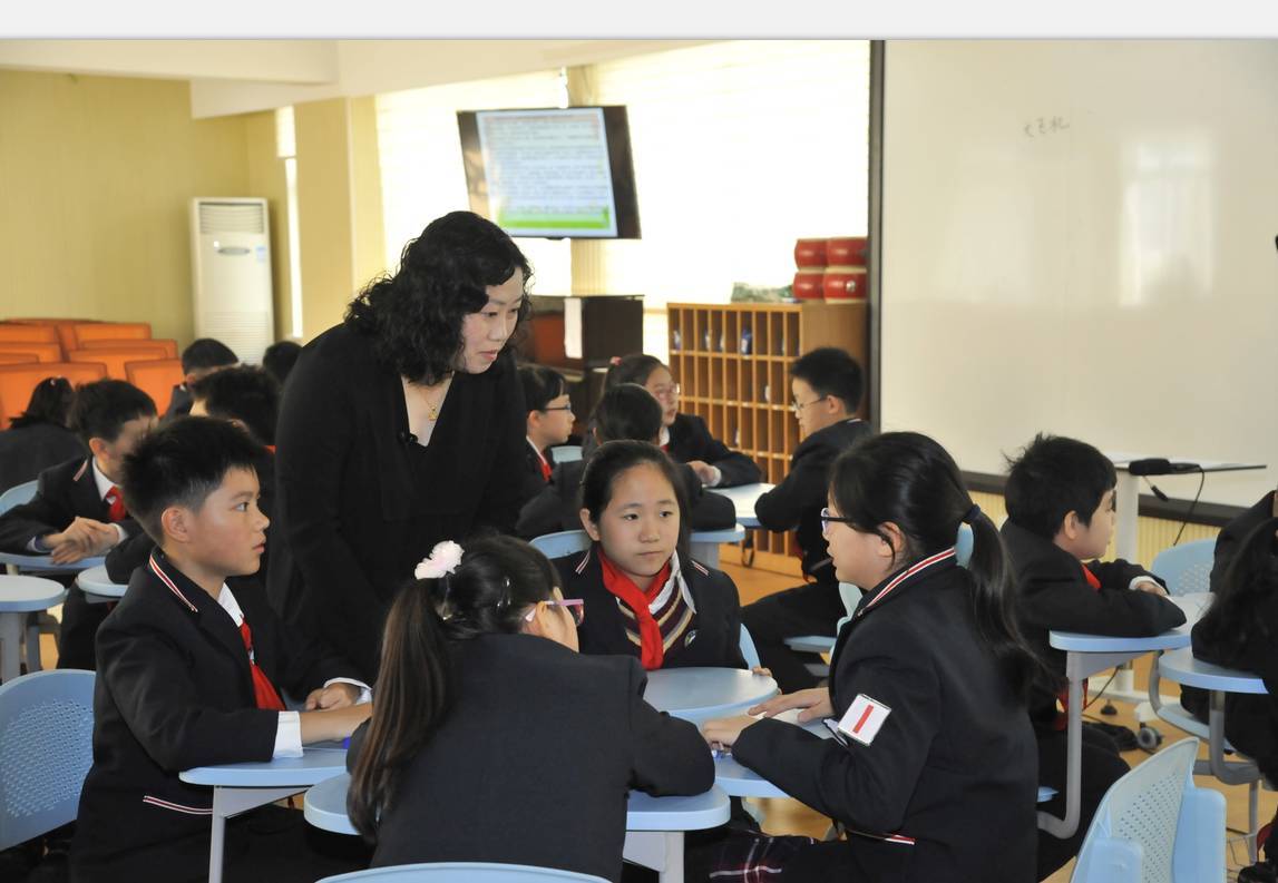 睡觉时脚踩空是不是意味着长高,睡觉时一脚踩空是什么征兆