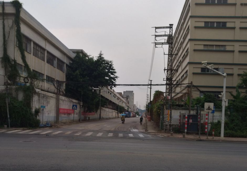 打工回忆录400字,东莞大岭山杨屋富鼎家私厂