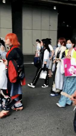 伊之助腹肌照,伊之助完美的身材