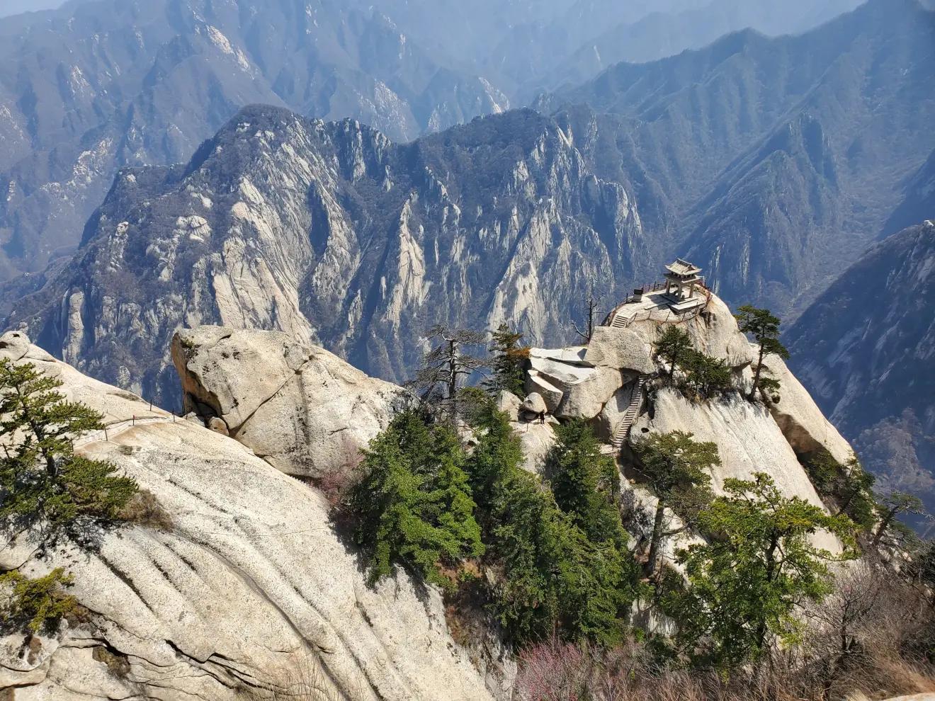 华山不登山能玩吗,华山西峰不能爬山吗