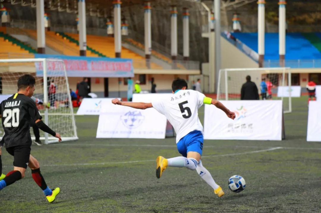 四川省阿坝州足球雪山杯第20届,阿坝州第十八届雪山杯足球赛
