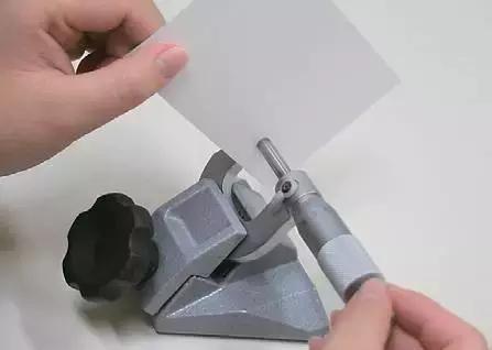 千分尺操作要点,千分尺测量0-45的姿势及手法