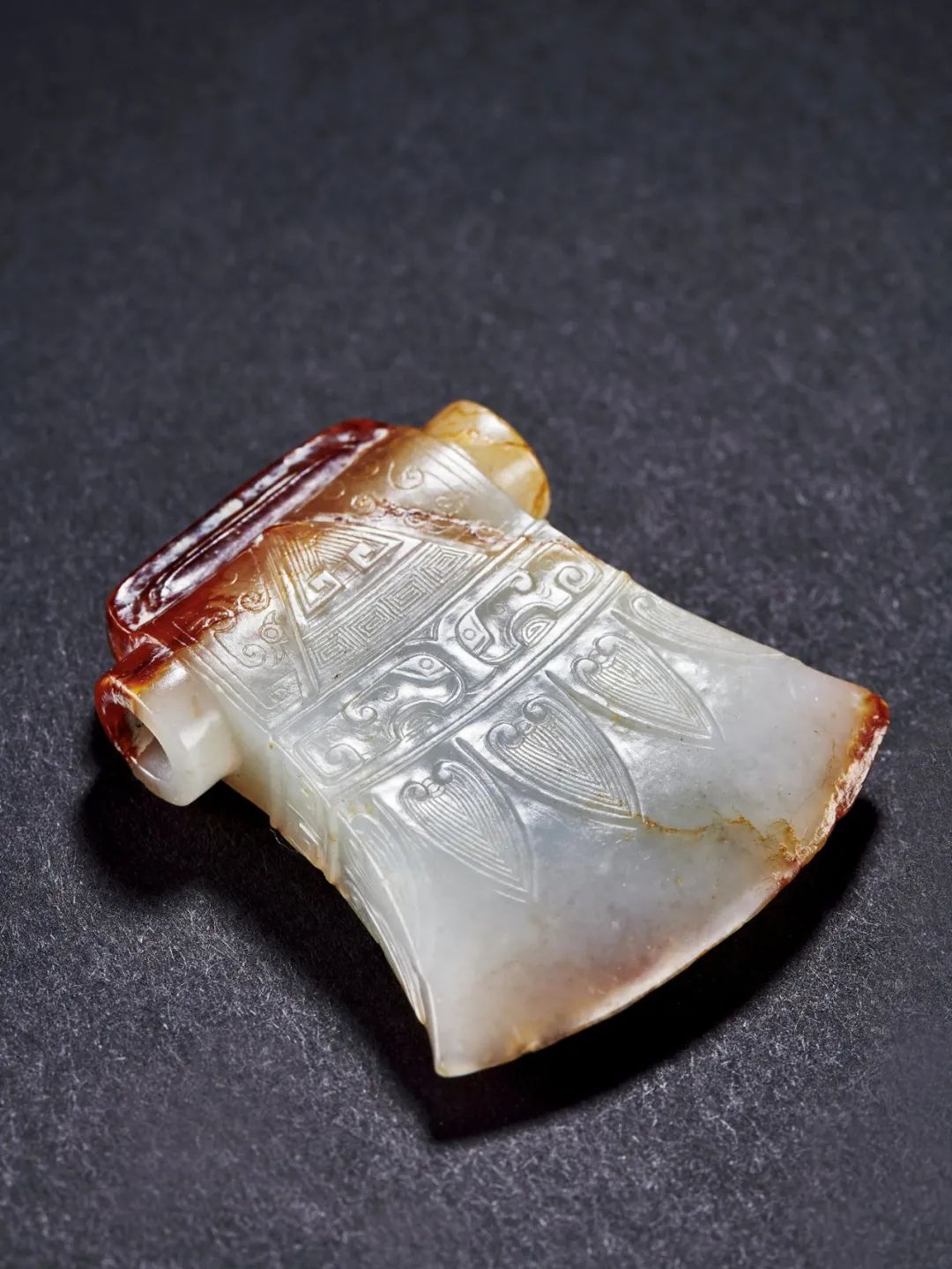 古天一拍卖2022秋拍成交记录,2023年竞价过亿拍品成交现场