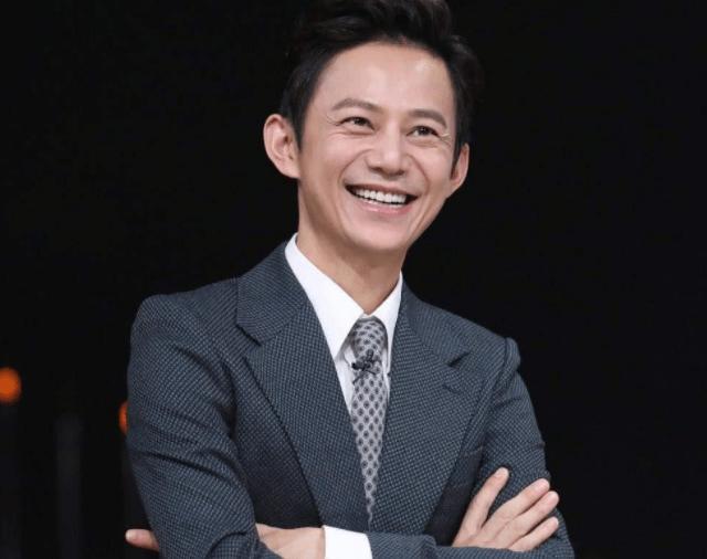 多位艺人何炅注销工作室,导演周国刚何炅