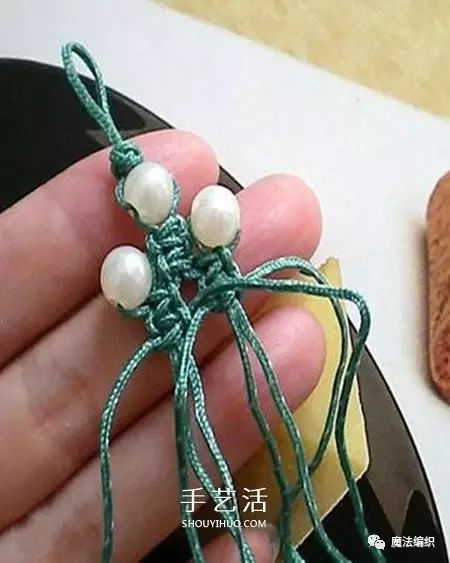 圣诞树小挂件简易编织教程,圣诞树编织小挂件图片