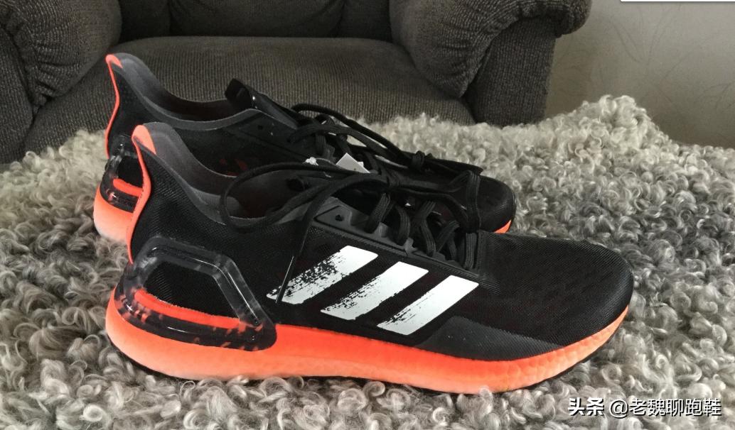 又能压马路又能跑步的鞋推荐,耐克和阿迪的顶级缓震跑鞋