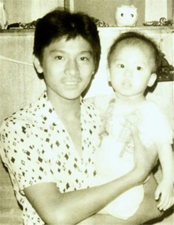 刘德华开的发廊,刘德华发廊