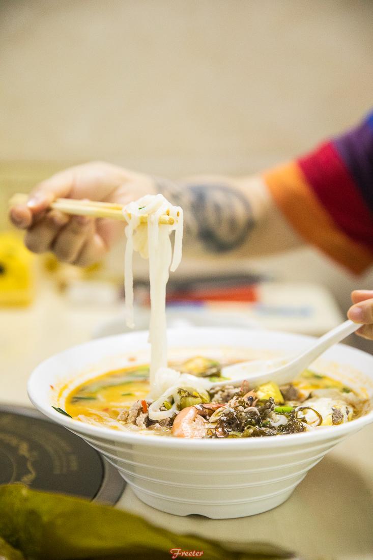 默默无闻12年的大排档，竟凭一碗“糟粕醋伊面汤”出圈？